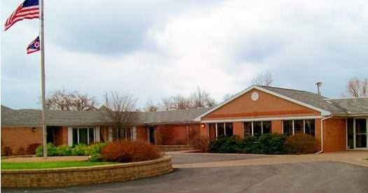 Exterior view of Richland Manor in Bluffton, Ohio
